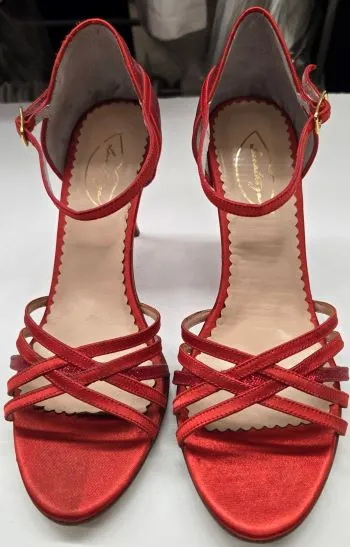 3.25" Eartha -- Women's Tango Shoe -- Red Glitter