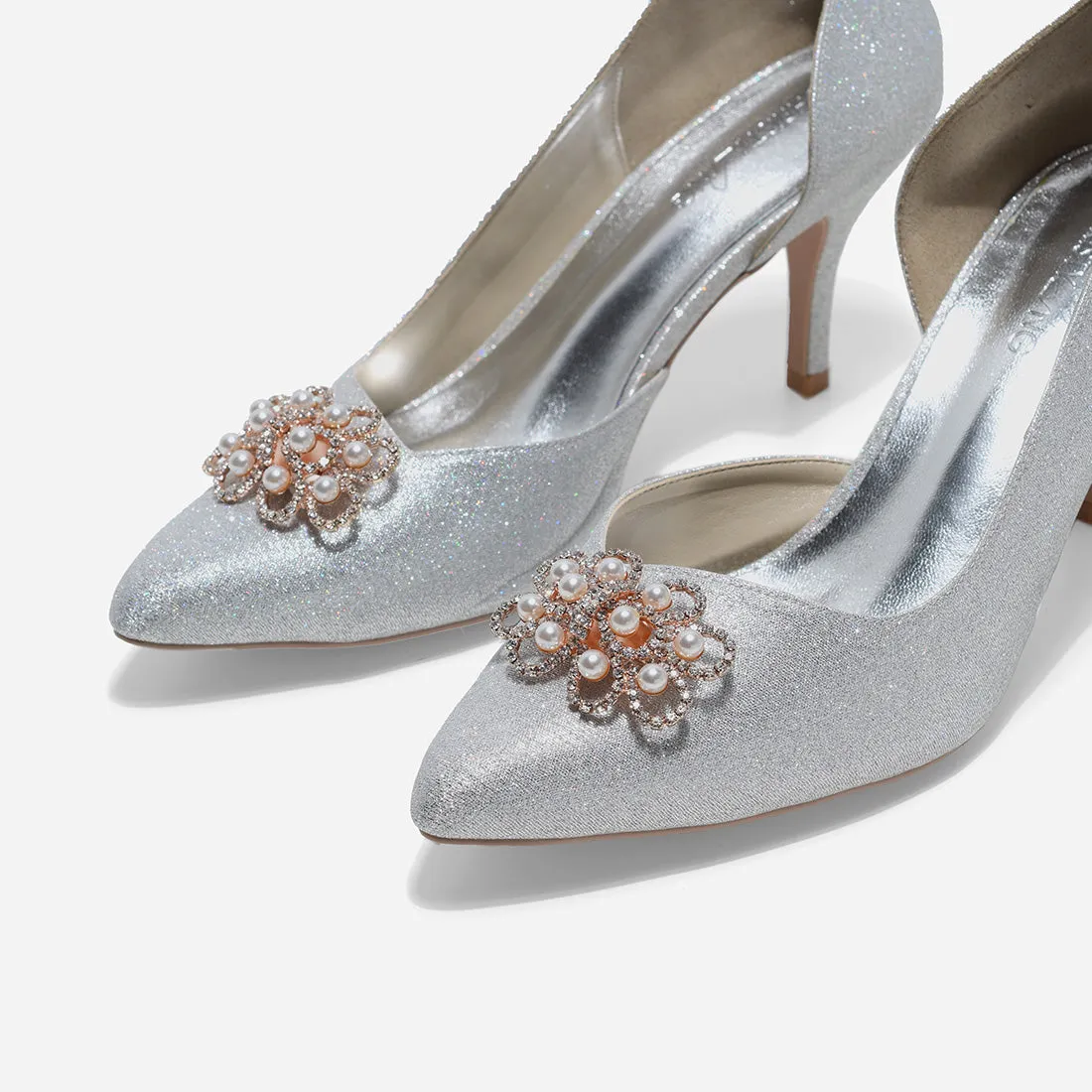 Amor Cynthia Silver Pumps